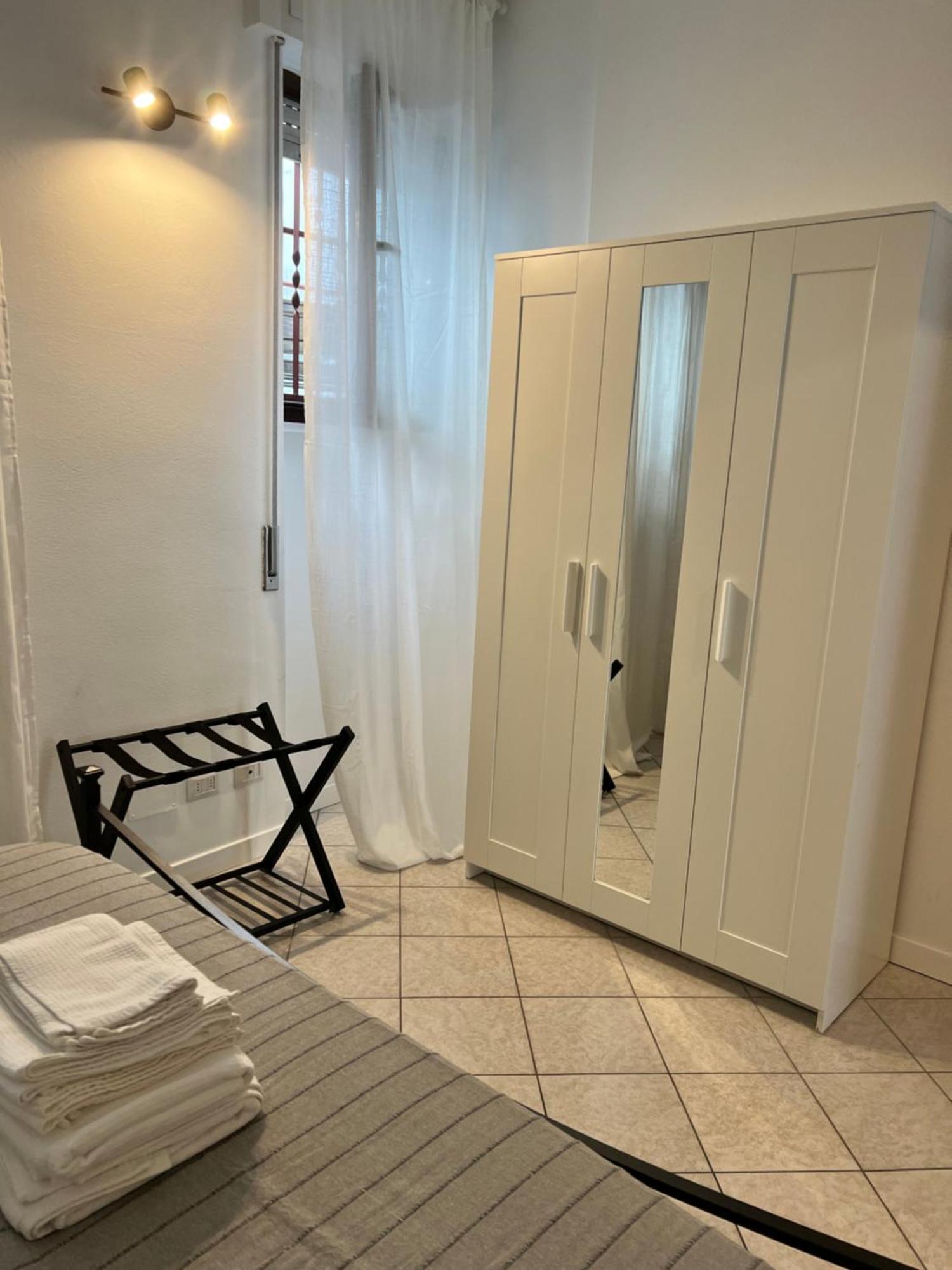 Jacam Home Free Parking Como Albese Con Cassano Exterior photo